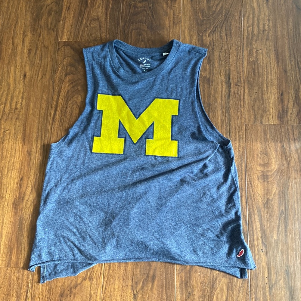 University of Michigan muscle tank size XL